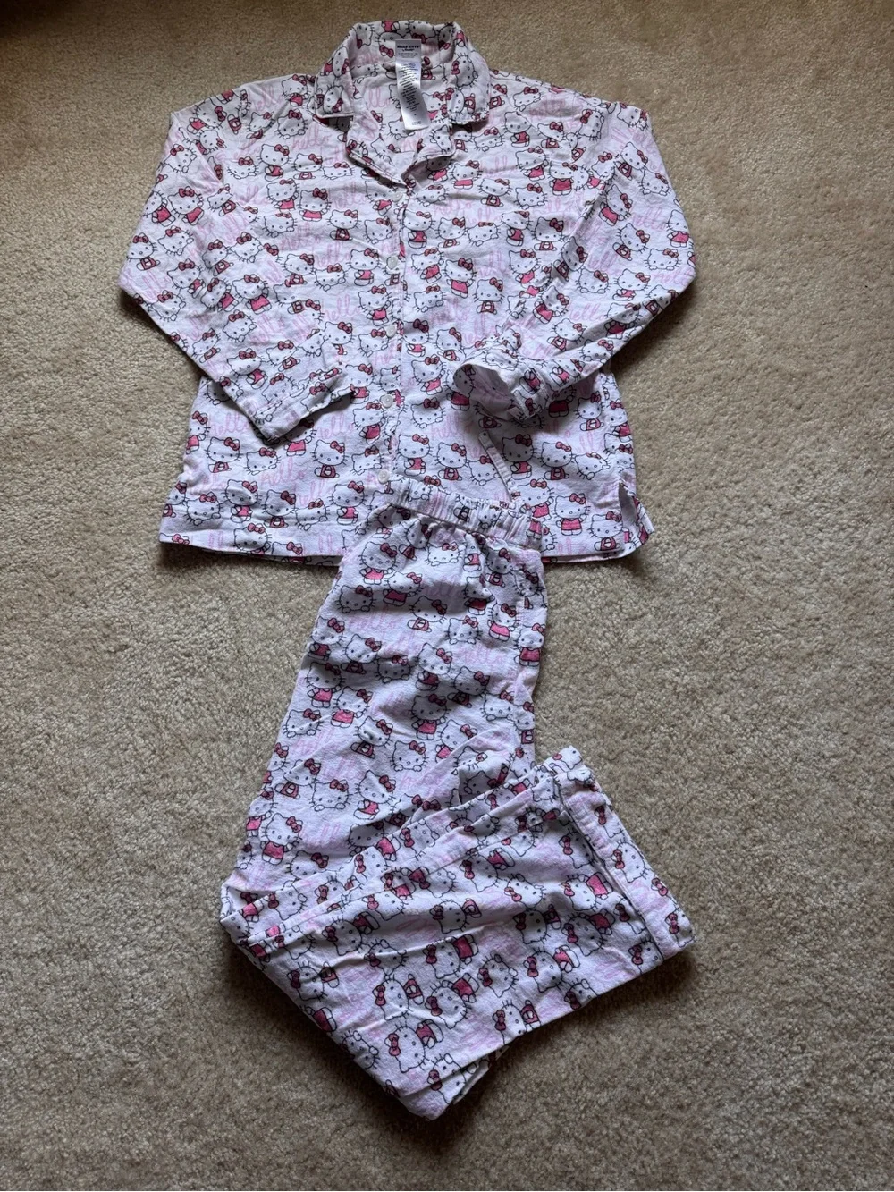 Pottery Barn Teen Hello Kitty Pink and White Pajama Set